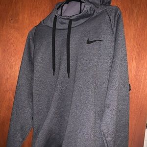 Nike therma hoodie. 2xl